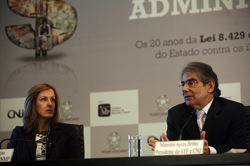 Read more about the article Lei de Improbidade é revolucionária, diz Ayres Britto