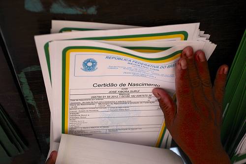 Você está visualizando atualmente Provimento garante averbação de reconhecimento de paternidade gratuita aos mais pobres