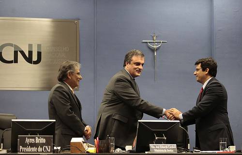 Read more about the article CNJ e Ministério da Justiça lançam terceira edição de manual