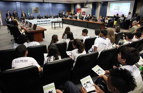 Você está visualizando atualmente Unicef e Childhood Brasil se unem a CNJ para proteger direitos de crianças e adolescentes