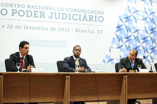 Você está visualizando atualmente Secretário-Geral do CNJ defende diálogo amplo com a sociedade