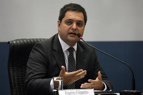 Você está visualizando atualmente Procurador defende colaboração premiada para combater crime ligado à lavagem de dinheiro