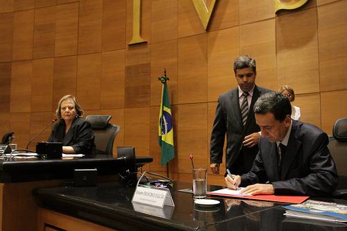 You are currently viewing Corregedoria firma parcerias que darão mais celeridade ao Judiciário fluminense