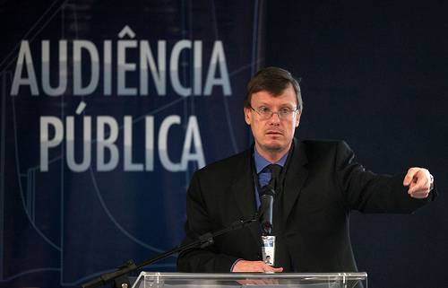 Você está visualizando atualmente Juiz auxiliar do CNJ defende maior fiscalização de prisões domiciliares