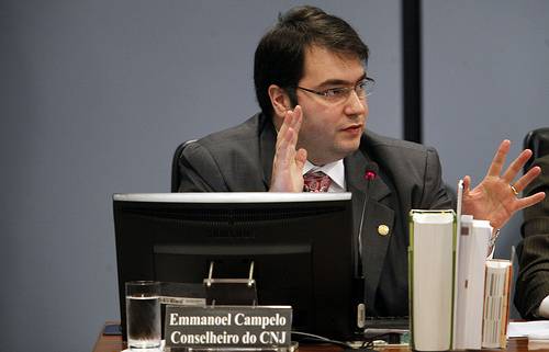 Read more about the article Suspenso pagamento de auxílio-moradia em três TRTs