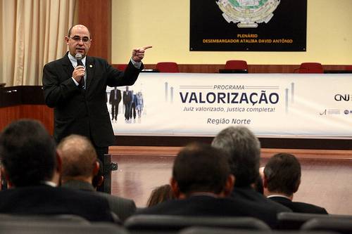 You are currently viewing Seminário do programa de valorização dos magistrados será nesta terça-feira em Brasília