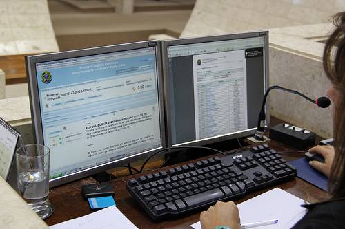 Você está visualizando atualmente Processo eletrônico já funciona em mais de 590 varas