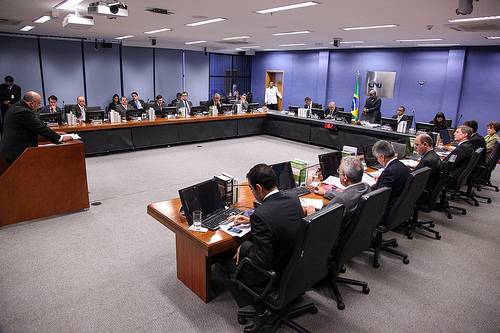 Read more about the article Senado aprova recondução de Gilberto Martins e indicação de Paulo Eduardo Teixeira
