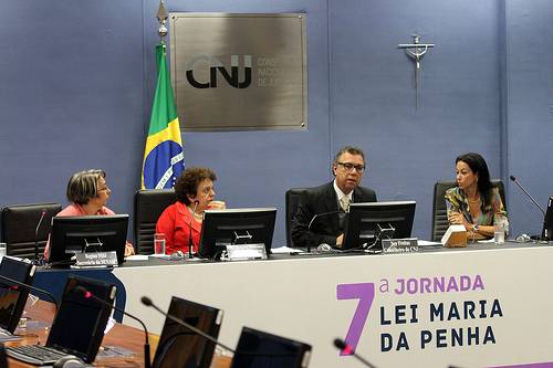 Você está visualizando atualmente Lei Maria da Penha ainda não tem efetividade, alerta conselheiro do CNJ