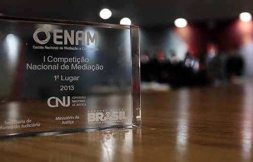 Você está visualizando atualmente Universidade Federal de Pernambuco vence I Competição Nacional da Mediação