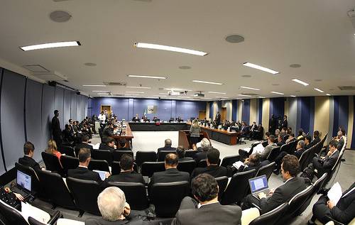 Você está visualizando atualmente CNJ aposenta desembargador do Tribunal Federal da 4ª Região