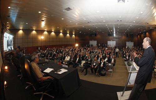 Read more about the article Gilson Dipp cobra eficiência e qualidade na prestação de verdadeira Justiça ao cidadão