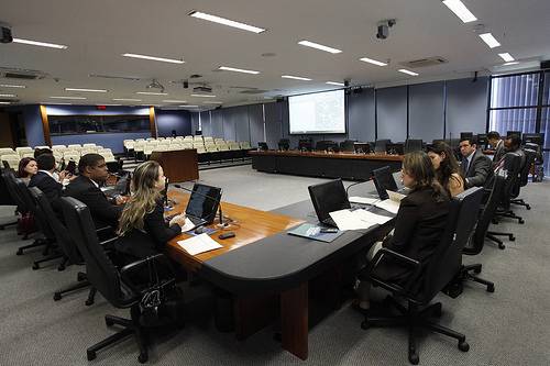 Você está visualizando atualmente CNJ deve discutir inclusão da temática do racismo em normas e eventos do órgão