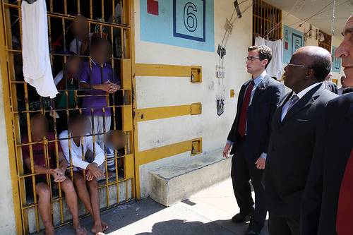 Leia mais sobre o artigo Ministro Joaquim Barbosa visita CDPI de Guarulhos