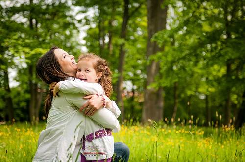 Leia mais sobre o artigo Mulheres buscam a adoção como meio de exercer a maternidade