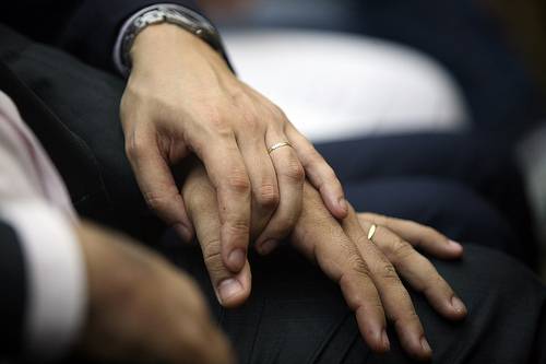 Você está visualizando atualmente Um ano após norma sobre o casamento gay, chegam a 1.000 as uniões entre o mesmo sexo