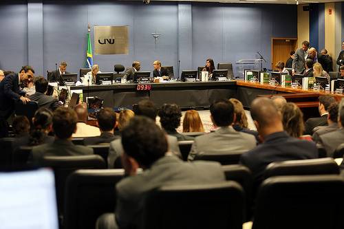 Read more about the article CNJ instaura revisão disciplinar sobre conduta de juiz paranaense em caso de tortura