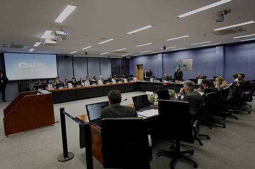 Read more about the article Valores pagos por infração ambiental devem ser aplicados em prol do meio ambiente