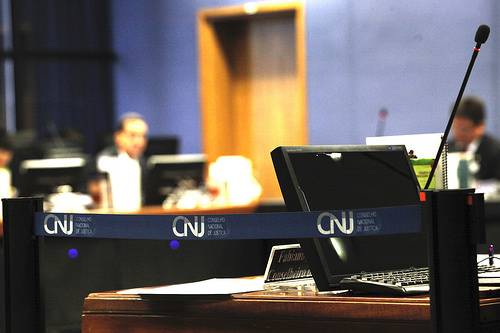 Read more about the article CNJ garante acesso a espelho definitivo de avaliação de prova escrita e prática para cartórios no ES