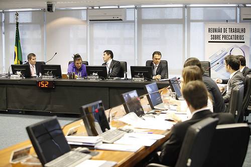 Você está visualizando atualmente Grupo de trabalho colhe sugestões de credores e devedores para alteração da Resolução 115