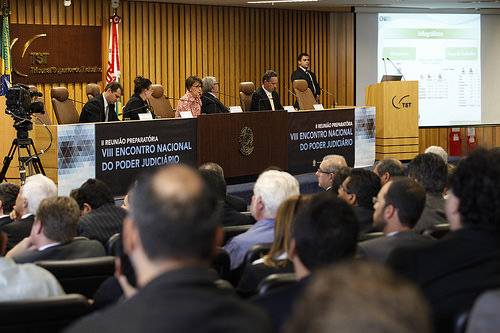Você está visualizando atualmente Número de processos baixados cresce 9,3% em cinco anos, mas não alcança demanda