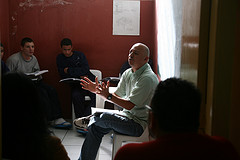 Read more about the article Projeto encaminha jovens para trabalhar em empresas parceiras