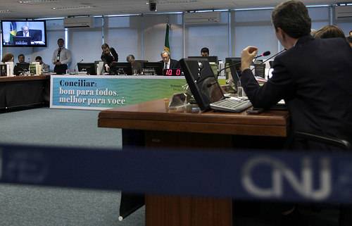 Leia mais sobre o artigo CNJ vai regulamentar atuação de juízes em ações defendidas por escritórios de advocacia ligados a parentes