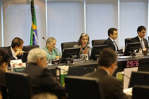 Leia mais sobre o artigo Sessões Extraordinárias  julgam  16 processos