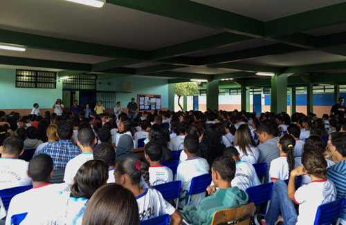 Você está visualizando atualmente Justiça Comunitária leva noções de mediação a 900 estudantes