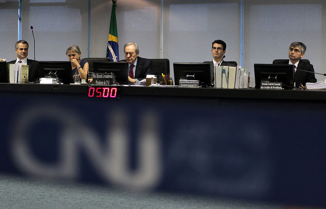 Você está visualizando atualmente CNJ realiza sessão plenária com prioridade para itens sob vista