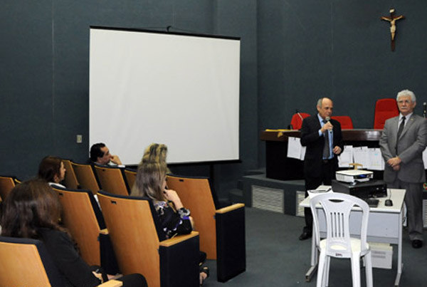 Você está visualizando atualmente Varas de Família acertam detalhes para Semana Nacional da Conciliação