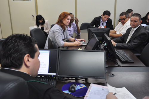 Você está visualizando atualmente Justiça do Trabalho se destaca no cumprimento das metas 6 e 7 de 2015