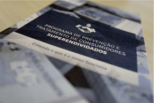 Você está visualizando atualmente Programa do DF orienta pessoas superendividadas a saírem do vermelho