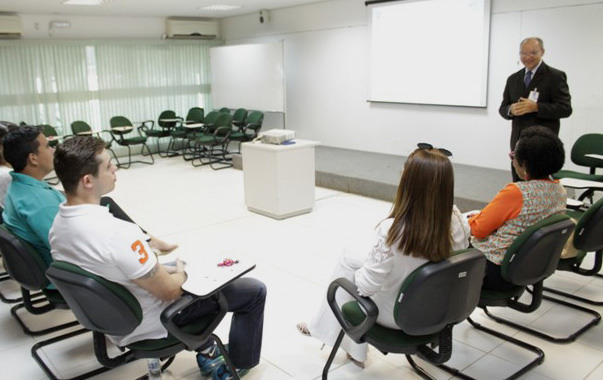 Você está visualizando atualmente Oficina de parentalidade busca entendimento entre pais no Mato Grosso