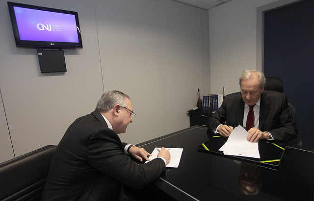 Assinatura de Termo de Adesão para o Escritório Digital entre o CNJ e TRF4. Foto: Gil Ferreira/Agência CNJ