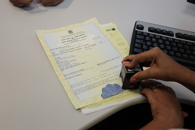 Você está visualizando atualmente Cartórios emitem mais de 60 mil certidões de nascimento com CPF no Rio