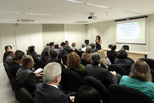 Você está visualizando atualmente Magistrados fazem 1º curso voltado a capacitar formadores em mediação