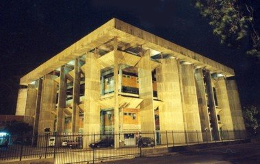 Foto da fachada da sede do Tribunal de Justiça do Piauí (TJPI), em Teresina (PI)