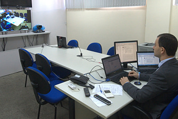 Videoconferência agiliza processos criminais em Sussuarana (BA).Nei Pinto/TJBA