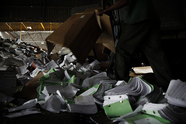 Read more about the article Tribunal amazonense envia duas toneladas de papel para reciclagem