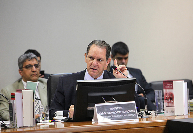 Você está visualizando atualmente Corregedor realiza reunião entre TJPE e Ministério Público para pacificar impasse sobre ausência do MP em audiências