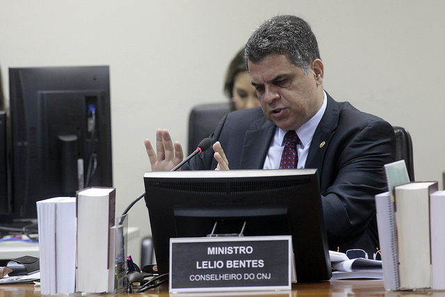 Você está visualizando atualmente CNJ arquiva processo disciplinar contra desembargador Luiz Zveiter