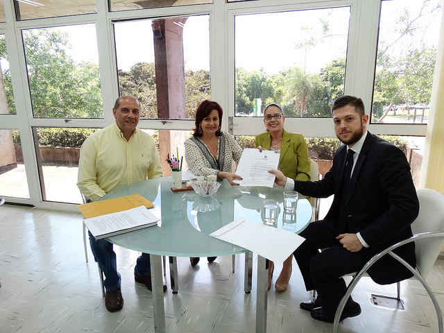 Política Nacional de ConciliaçãoLegenda: Centro de mediação busca construir escola para índios no MSCrédito: Divulgação/TRF3