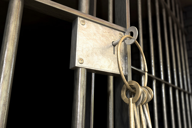 Read more about the article Juízes de 10 estados priorizam penas alternativas em relação à prisão