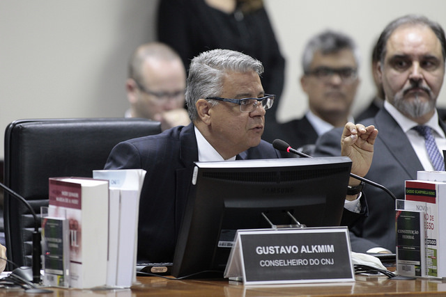 Read more about the article CNJ desautoriza corte de vencimentos em cargos comissionados do Judiciário