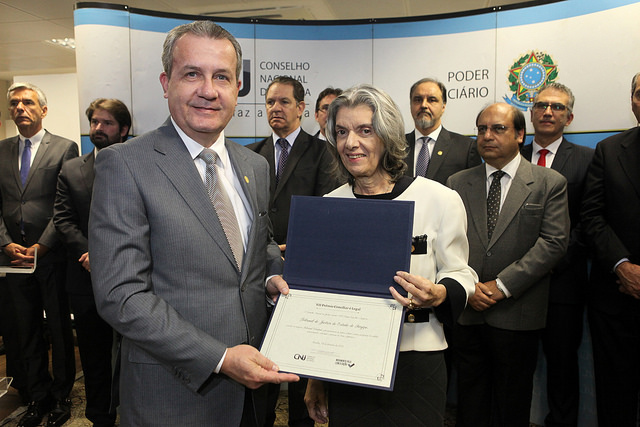 Você está visualizando atualmente CNJ premia práticas inovadoras com foco em conciliação