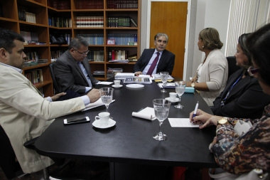 Reunião com presidência do TJ discutiu iniciativa (Créditos: Raphael Alves/TJAM)