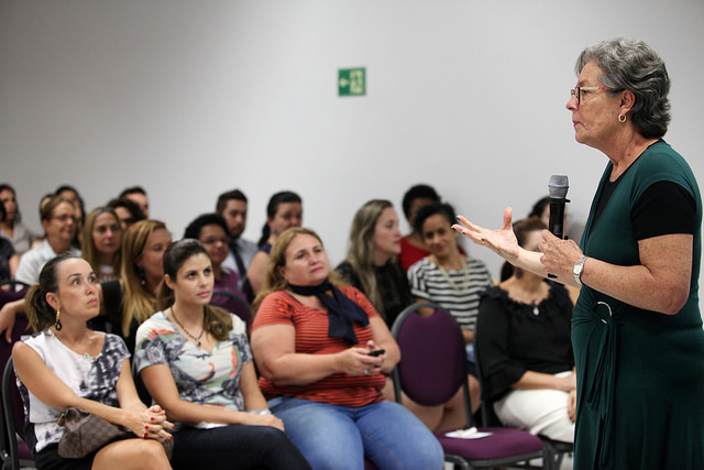 Você está visualizando atualmente Educação e diálogo para enfrentar a violência doméstica contra a mulher