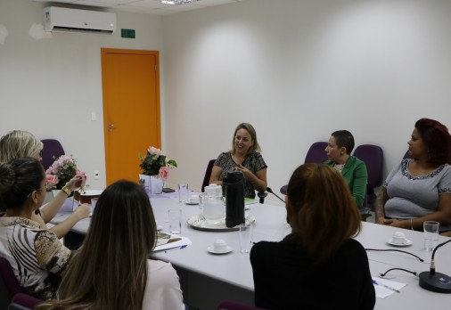 Você está visualizando atualmente Salões de beleza detectam violência doméstica no MS