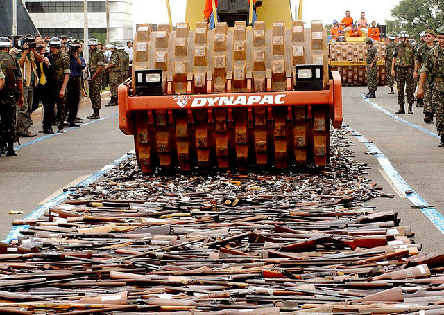 Entrega das armas u00e0s Foru00e7as Armadas segue determinau00e7u00e3o do CNJ e do Estatuto do Desarmamento. FOTO: Arquivo